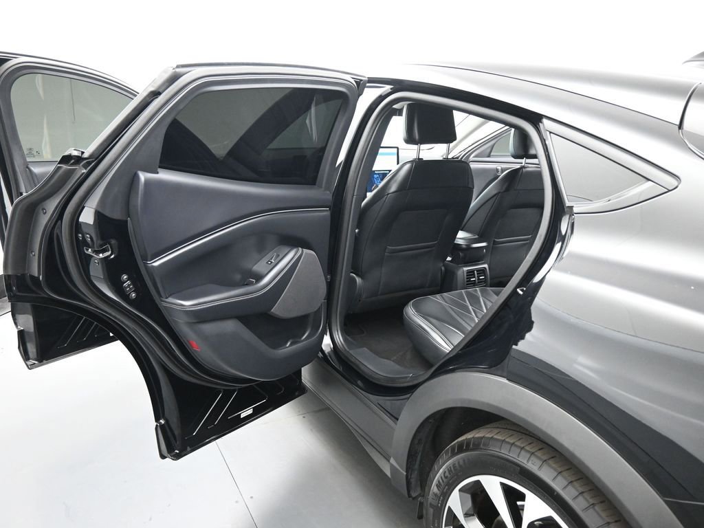 Certified 2024 Ford Mustang Mach-E Select image 19