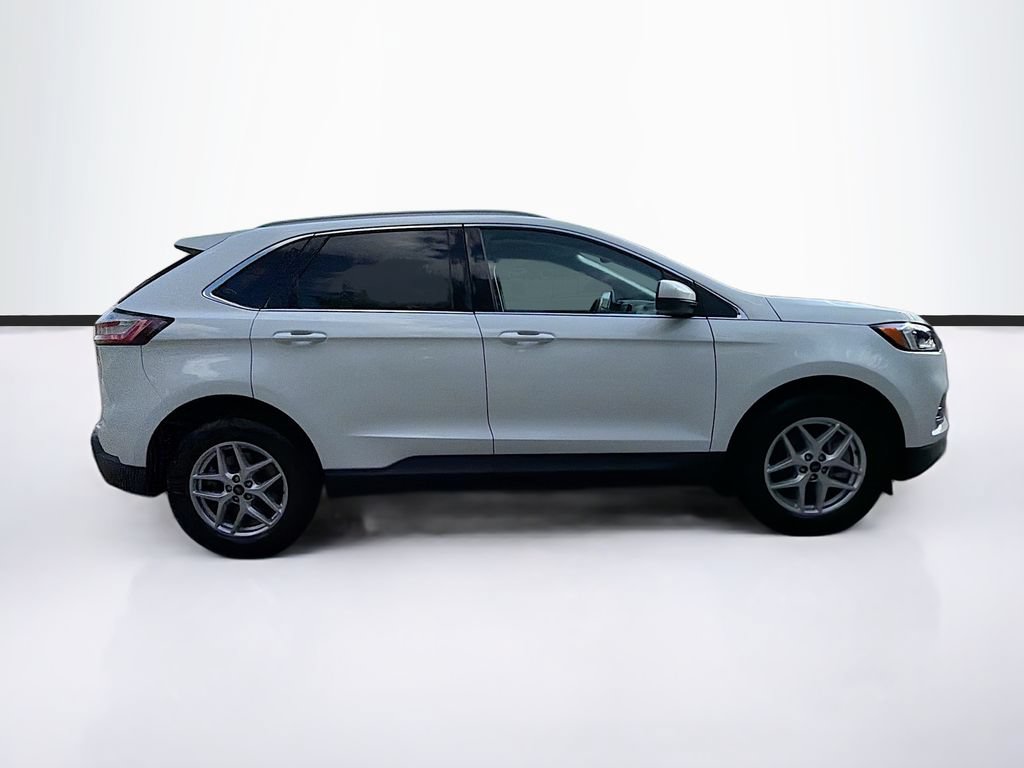 Certified 2023 Ford Edge SEL w/ Convenience Package AWD/4WD image 4