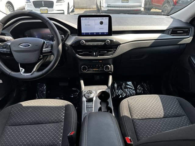 Certified 2024 Ford Escape Active AWD/4WD image 15