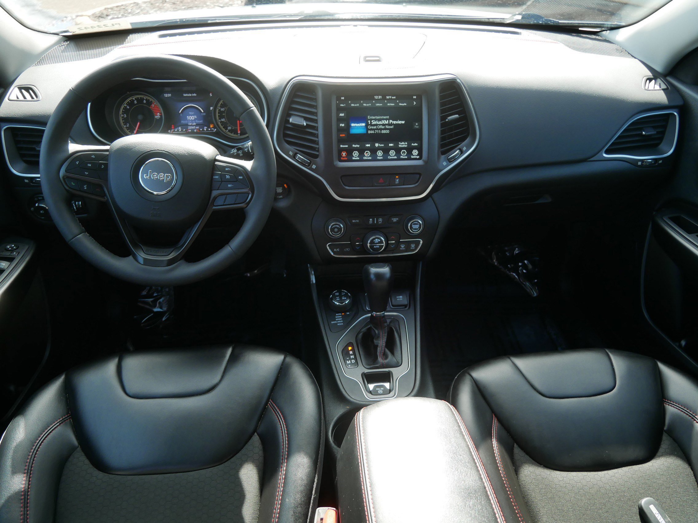 Used 2022 Jeep Cherokee Trailhawk image 19