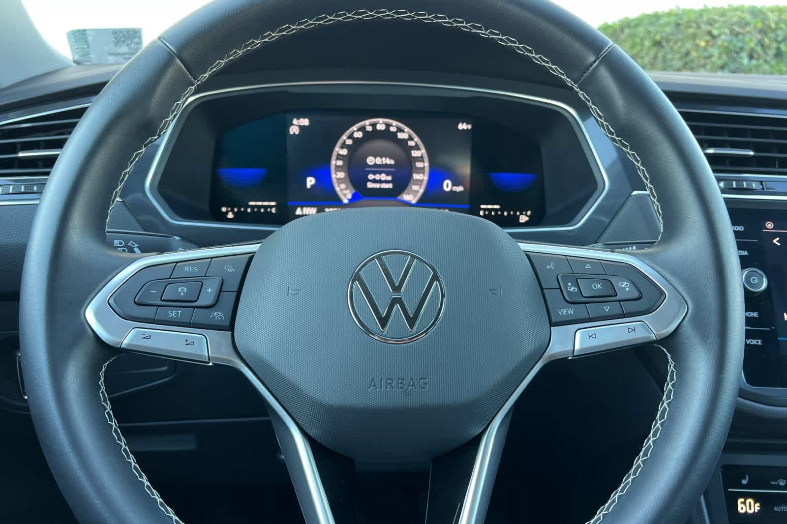 Used 2022 Volkswagen Tiguan SE image 24