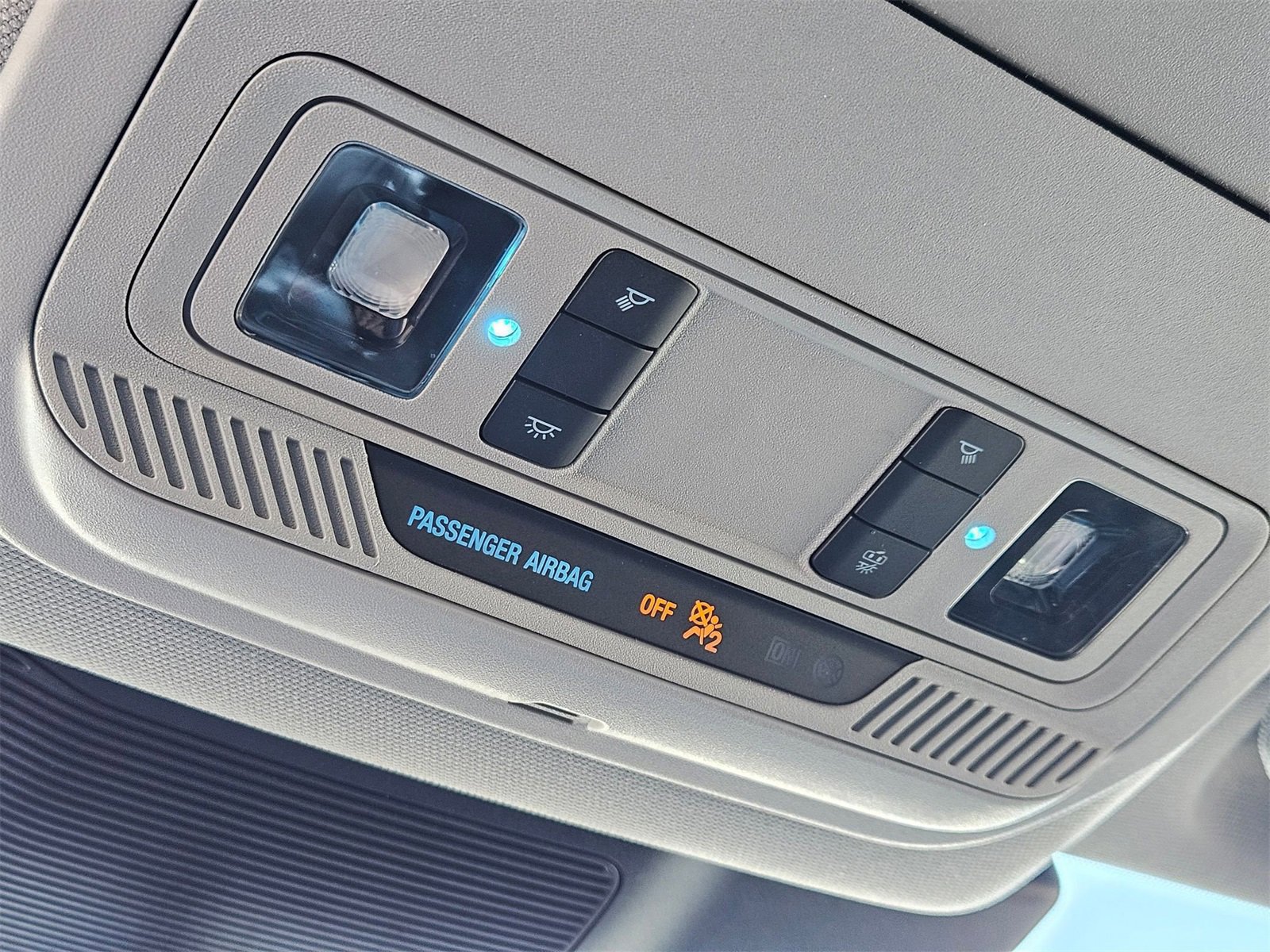 Certified 2022 Ford Explorer XLT w/ Equipment Group 202A image 22