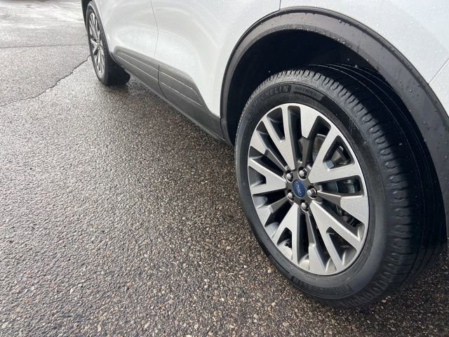 Certified 2020 Ford Escape Titanium image 29