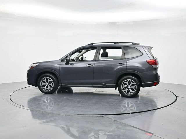 Used 2020 Subaru Forester Premium image 7
