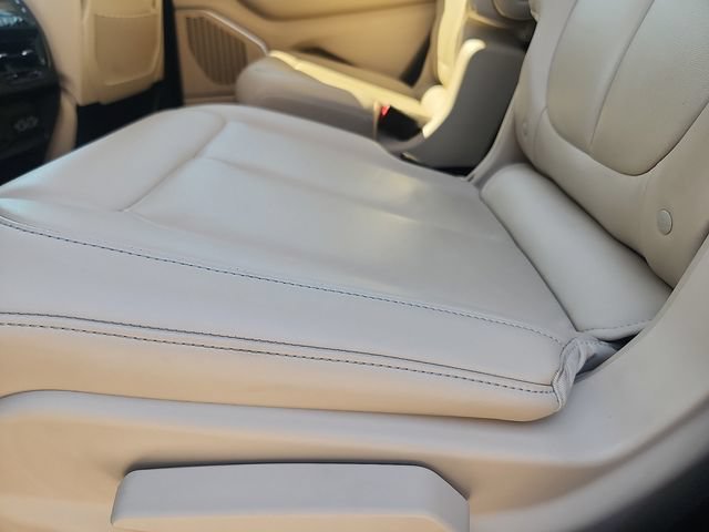 Used 2021 Jeep Grand Cherokee L Limited w/ MOPAR Finishing Package AWD/4WD image 26