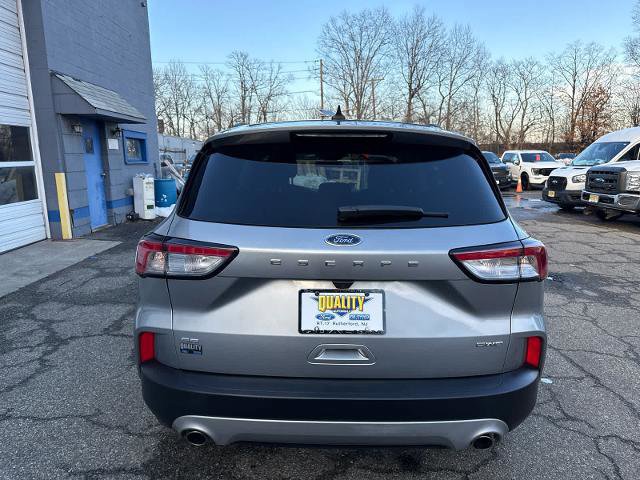Certified 2022 Ford Escape SE image 3