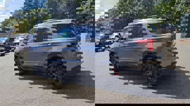 Certified 2022 Ford Explorer ST w/ Equipment Group 401A image 4