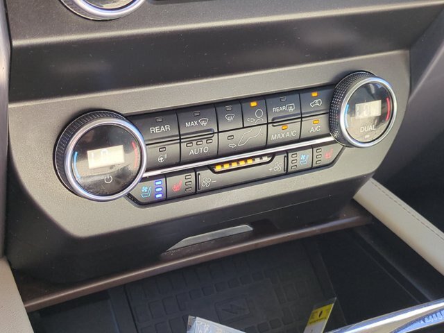 Certified 2019 Ford Expedition Platinum AWD/4WD image 26