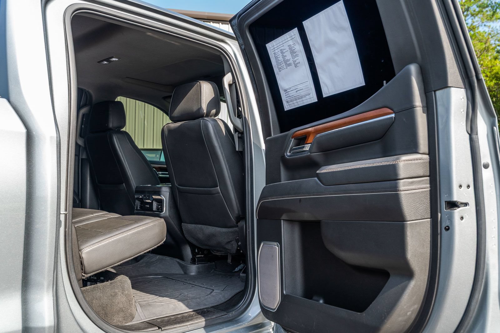 Used 2023 GMC Sierra 1500 Denali w/ Denali Reserve Package AWD/4WD image 13
