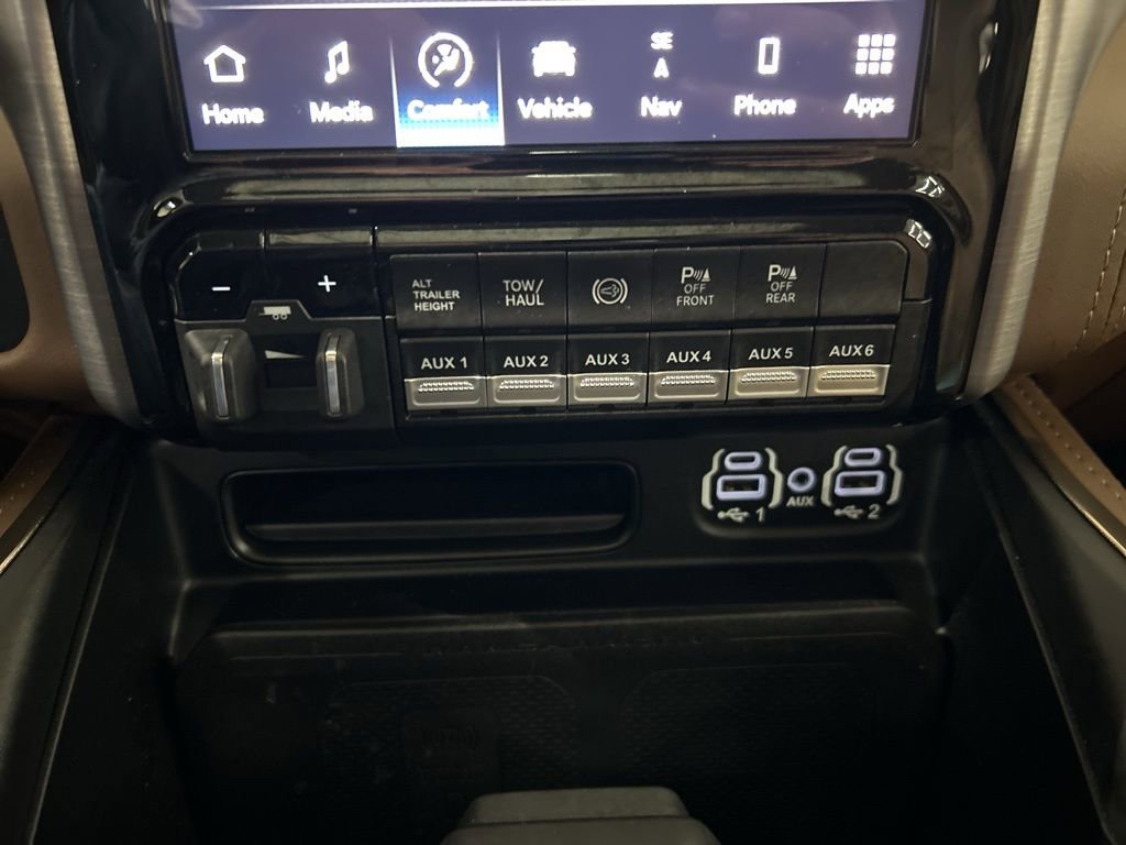 Used 2024 RAM 3500 Limited w/ Towing Technology Group AWD/4WD image 23