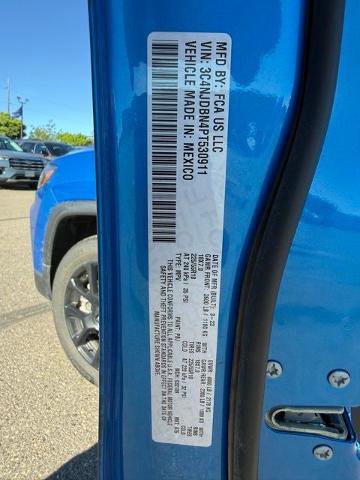 Used 2023 Jeep Compass Latitude w/ Convenience Group AWD/4WD image 18