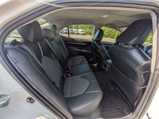 Used 2021 Toyota Camry SE AWD/4WD image 32