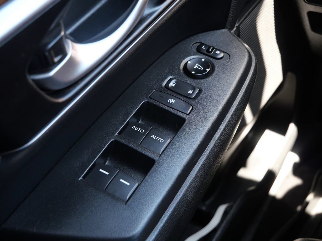Used 2018 Honda CR-V Touring image 30