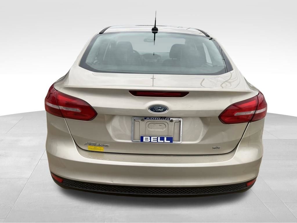 Certified 2018 Ford Focus SE image 6