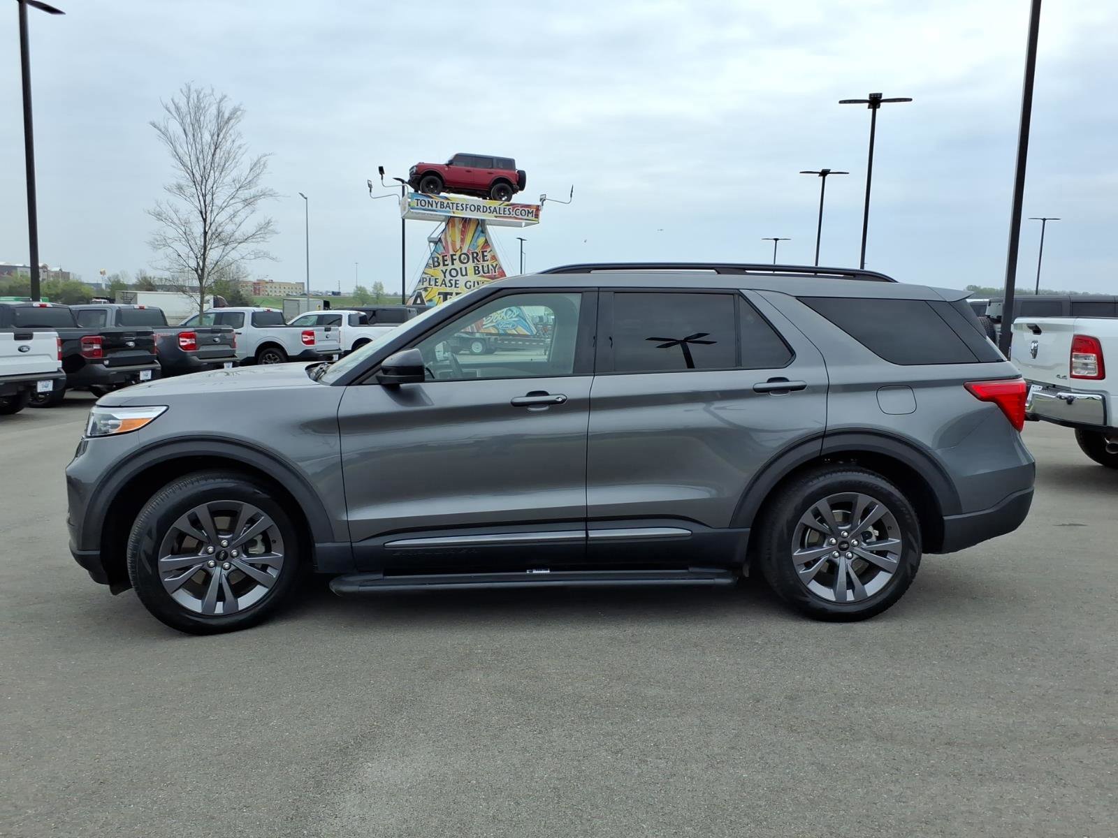 Certified 2023 Ford Explorer XLT w/ Equipment Group 202A image 2