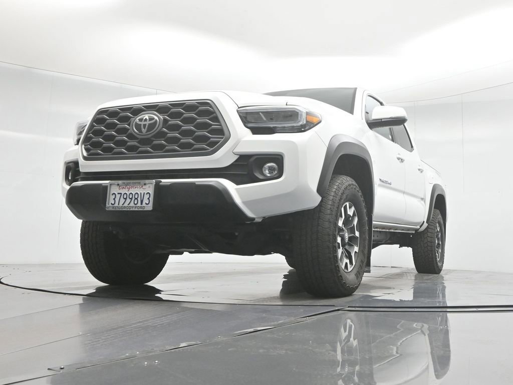 Used 2023 Toyota Tacoma TRD Off-Road image 29
