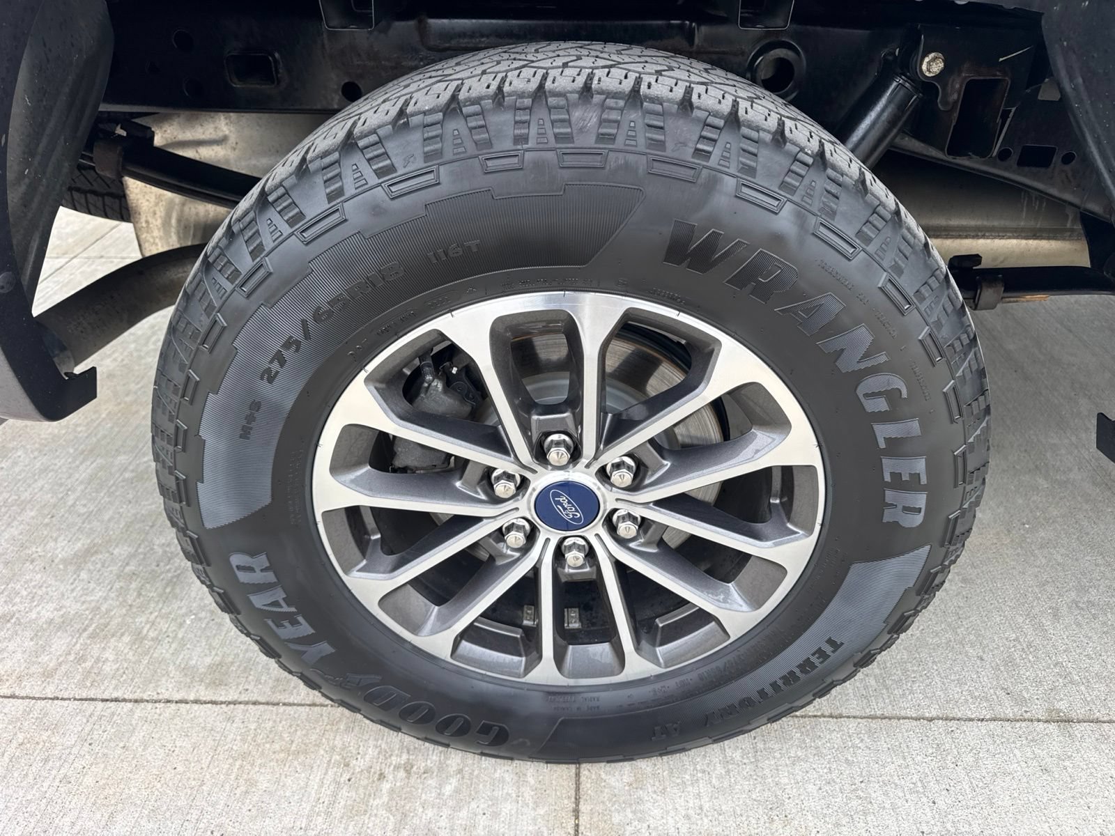 Certified 2019 Ford F150 XLT w/ Equipment Group 302A Luxury AWD/4WD image 22