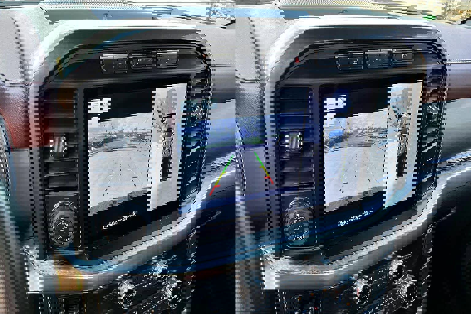 Certified 2022 Ford F150 Lariat w/ Equipment Group 502A High image 28