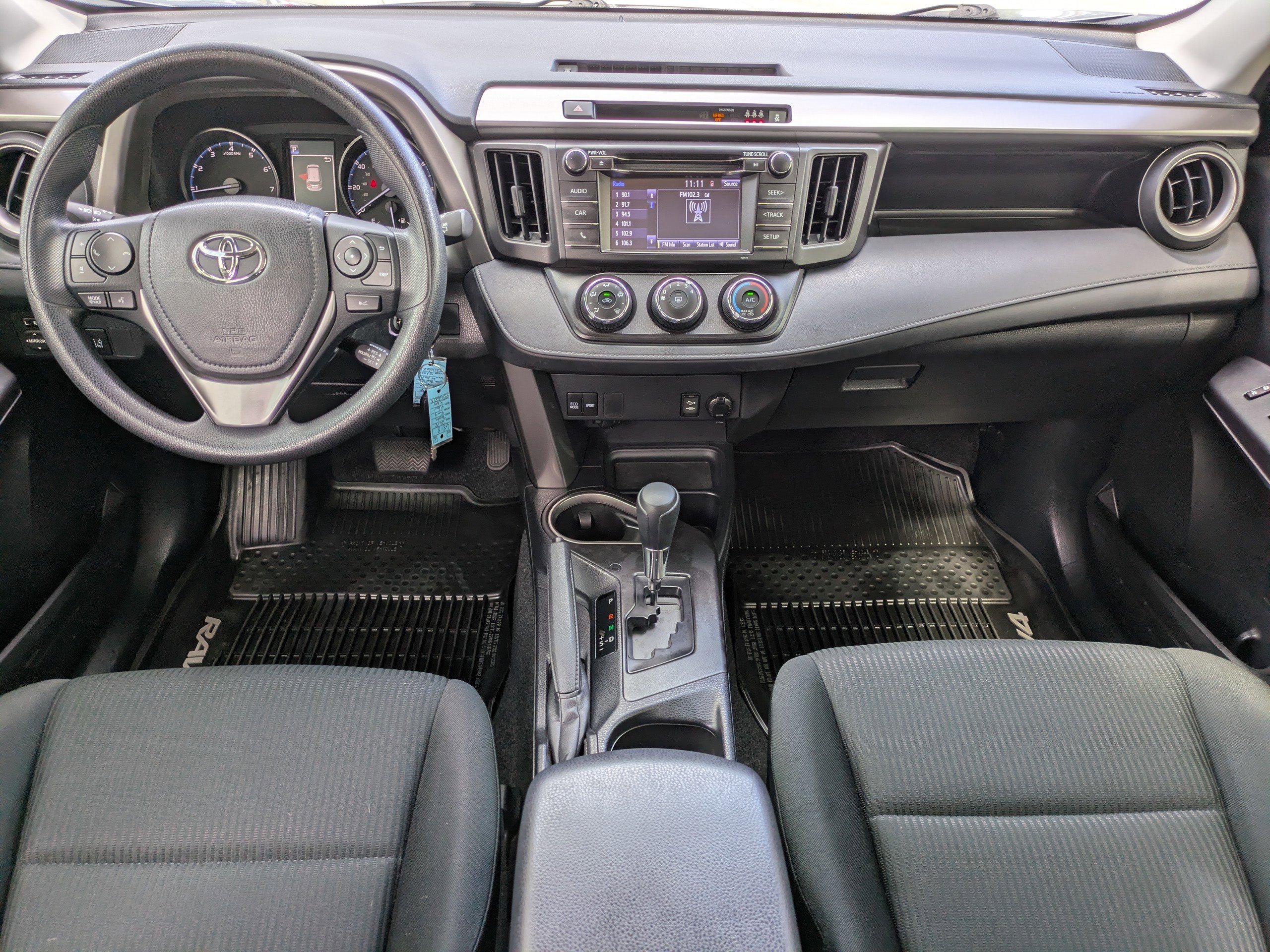Used 2018 Toyota RAV4 LE w/ All Weather Liner Package FWD image 15