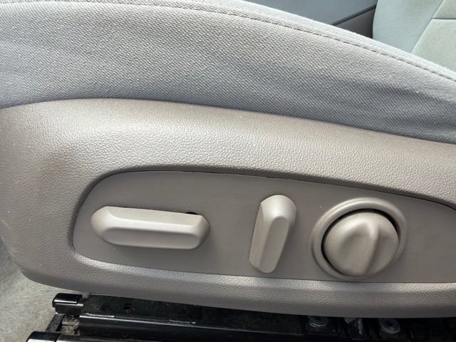 Used 2023 Chevrolet Malibu LT FWD image 23