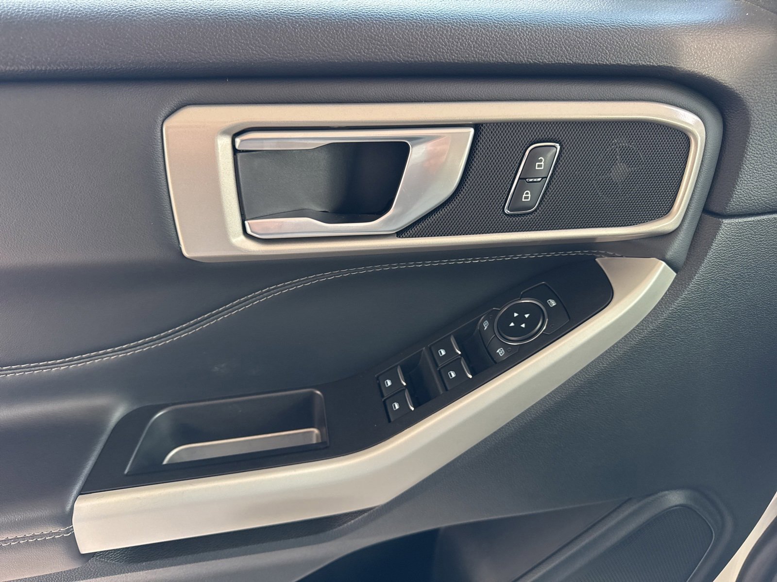 Certified 2023 Ford Explorer XLT w/ Equipment Group 202A image 26