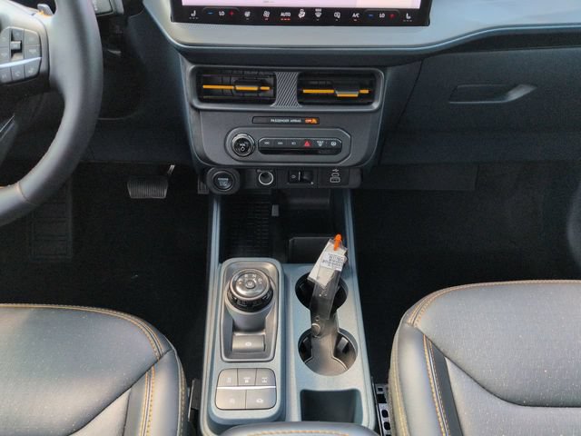 Certified 2025 Ford Maverick Tremor AWD/4WD image 23
