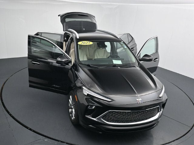 Used 2025 Buick Encore GX Avenir AWD/4WD image 38
