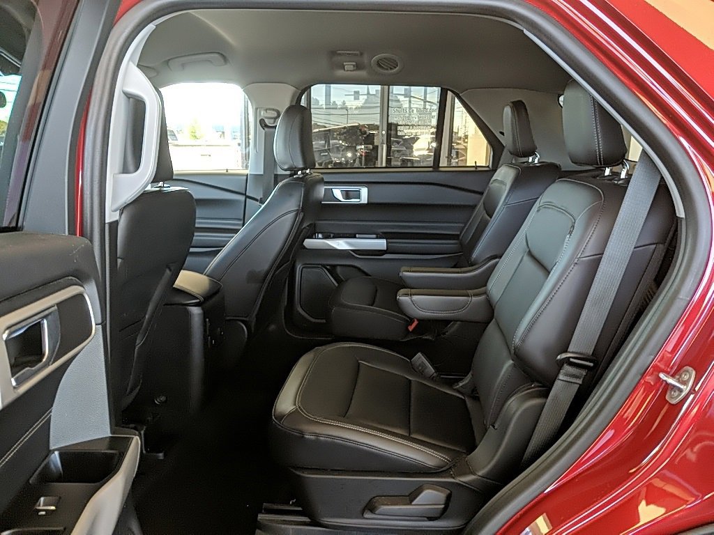 Certified 2023 Ford Explorer XLT w/ Equipment Group 202A image 11