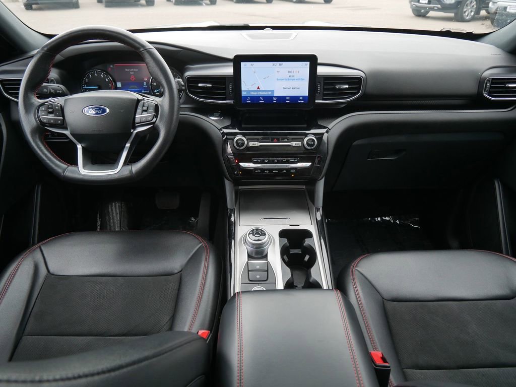 Certified 2023 Ford Explorer ST-Line AWD/4WD image 15