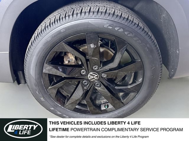 Used 2022 Volkswagen Taos SE image 30