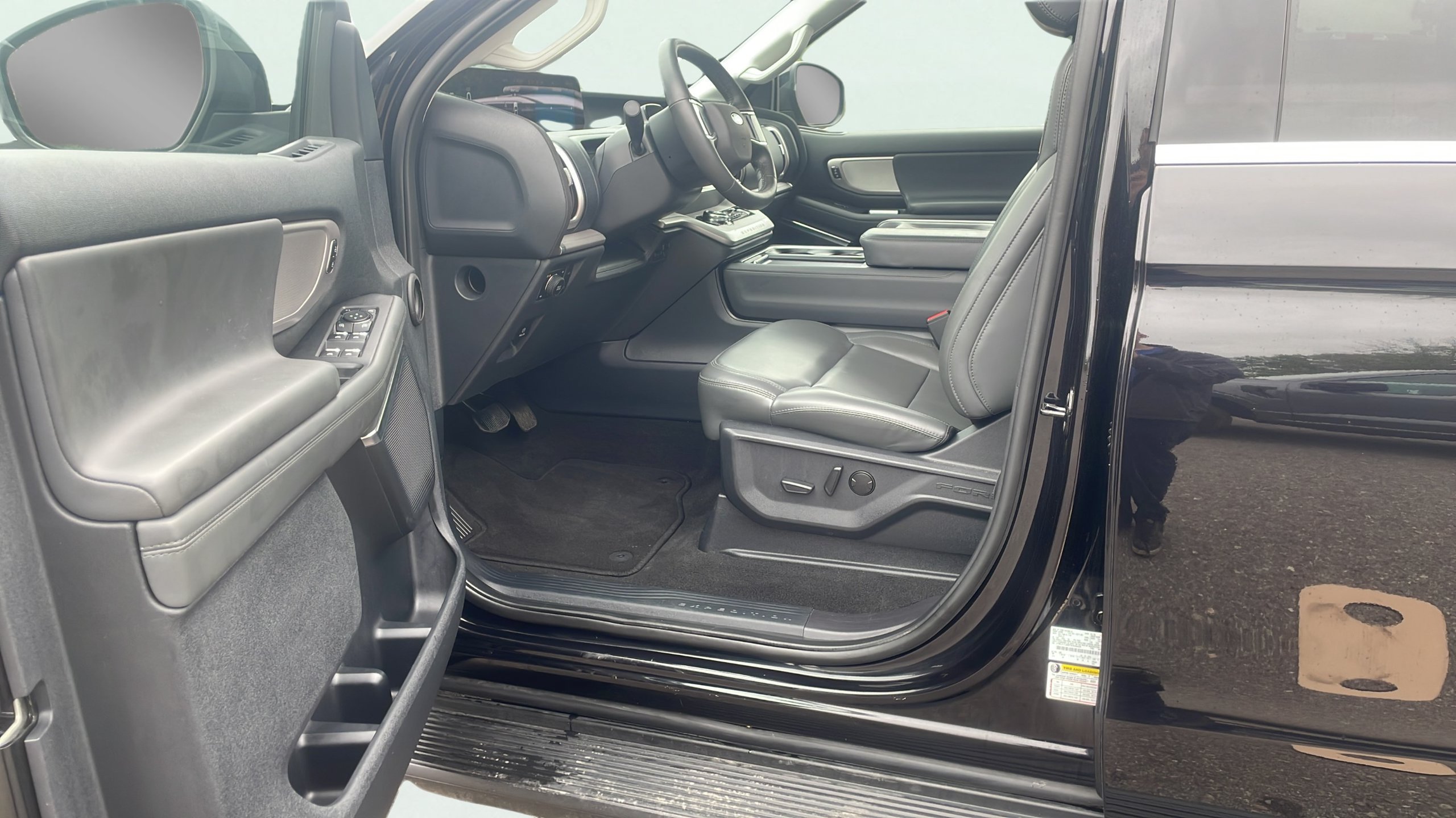 Certified 2026 Ford Expedition Active AWD/4WD image 12
