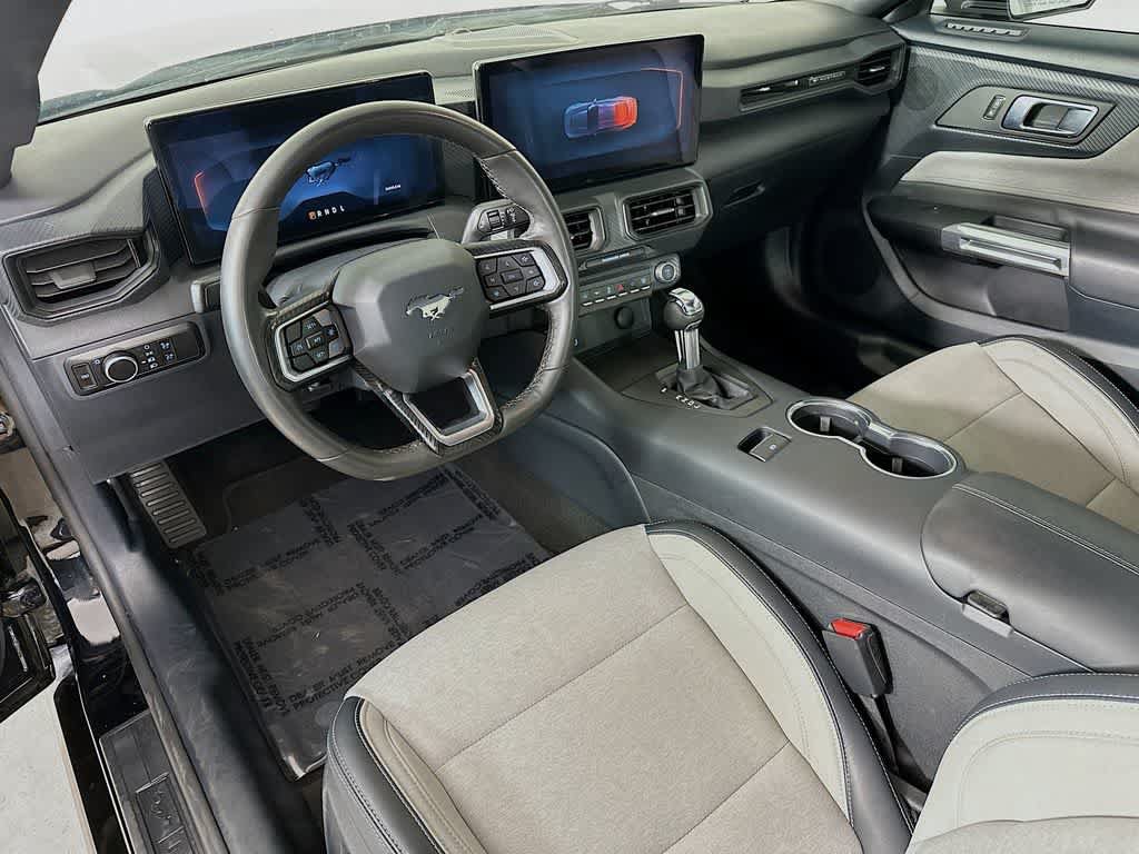 Certified 2024 Ford Mustang Coupe RWD image 2