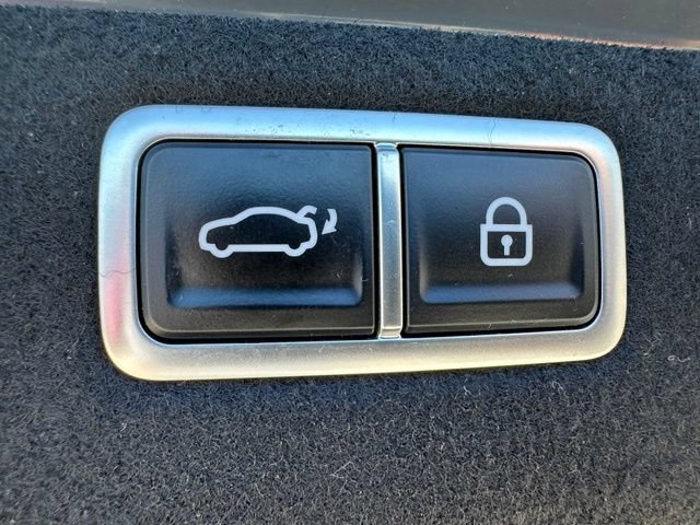 Used 2023 Genesis G70 3.3T w/ Sport Prestige Package AWD/4WD image 9
