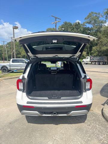 Certified 2025 Ford Explorer Platinum w/ LUX Leather Package AWD/4WD image 6