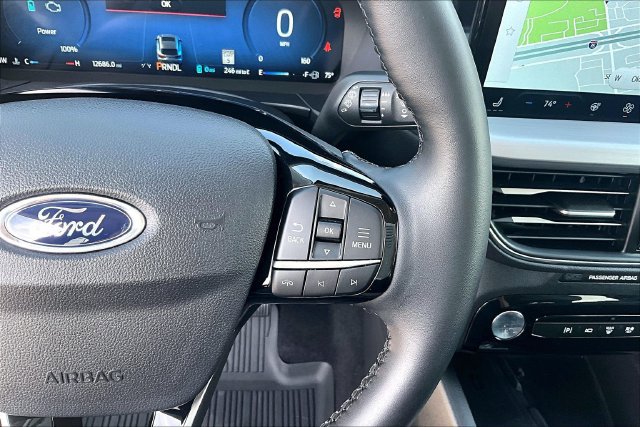 Certified 2025 Ford Escape SE w/ PHEV Premium Package FWD image 16