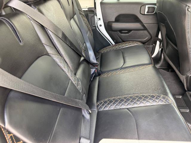 Used 2023 Jeep Wrangler Unlimited Sahara AWD/4WD image 12