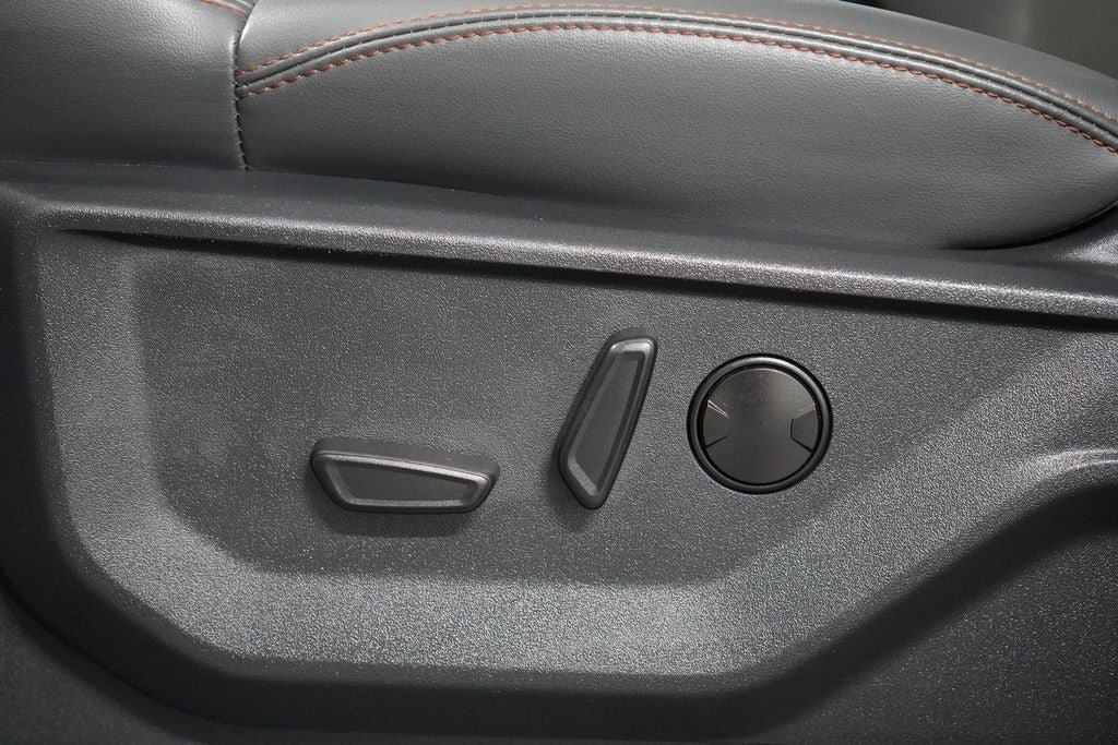 Certified 2025 Ford Expedition Active AWD/4WD image 16