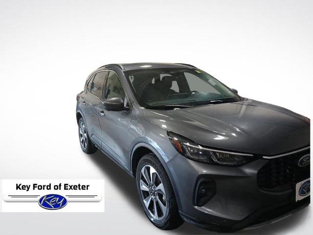 Certified 2024 Ford Escape Platinum AWD/4WD image 2