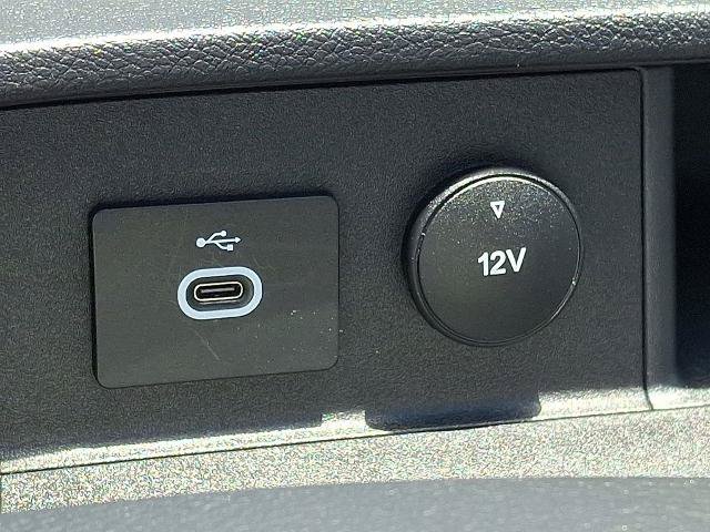 Certified 2023 Ford Transit 250 Medium Roof AWD image 28
