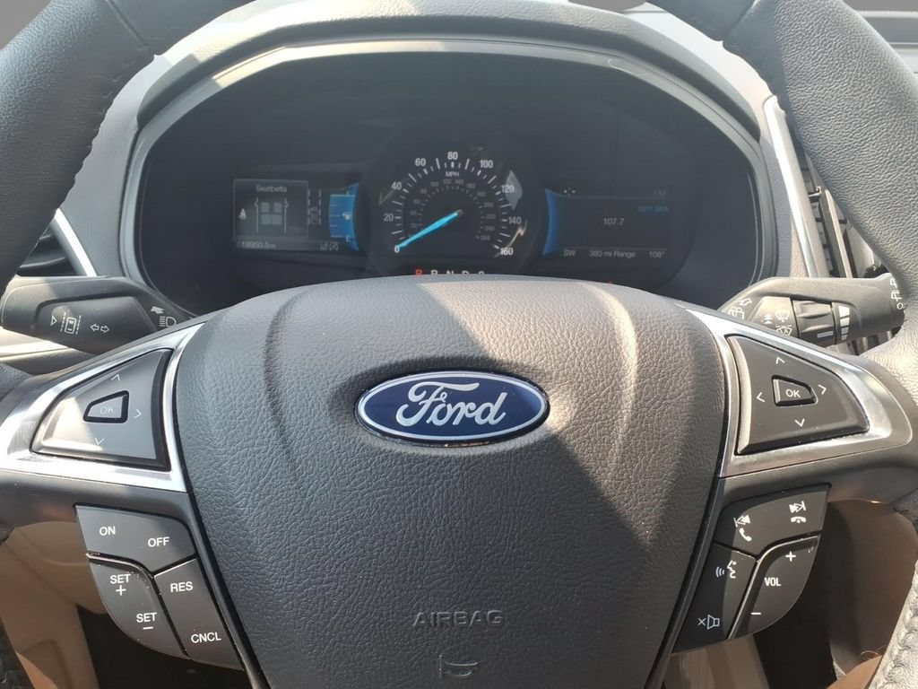 Certified 2023 Ford Edge Titanium AWD/4WD image 18