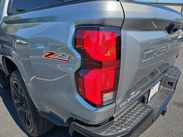 Used 2024 Chevrolet Colorado Z71 w/ Z71 Convenience Package 2 AWD/4WD image 36