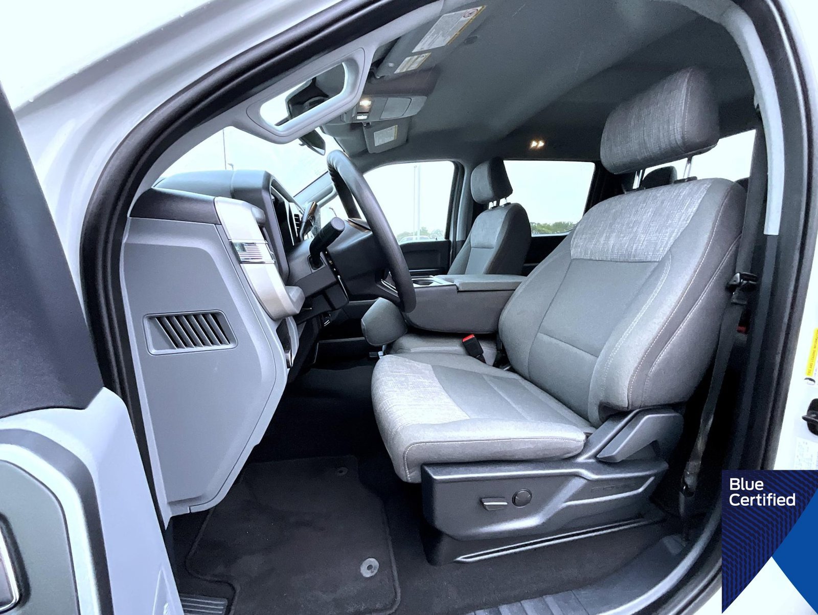 Certified 2025 Ford F250 XLT AWD/4WD image 10