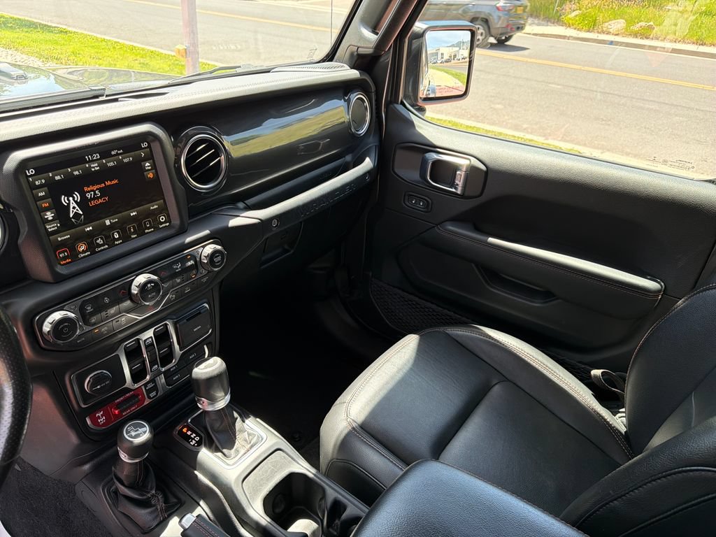 Used 2021 Jeep Wrangler Unlimited Rubicon AWD/4WD image 18