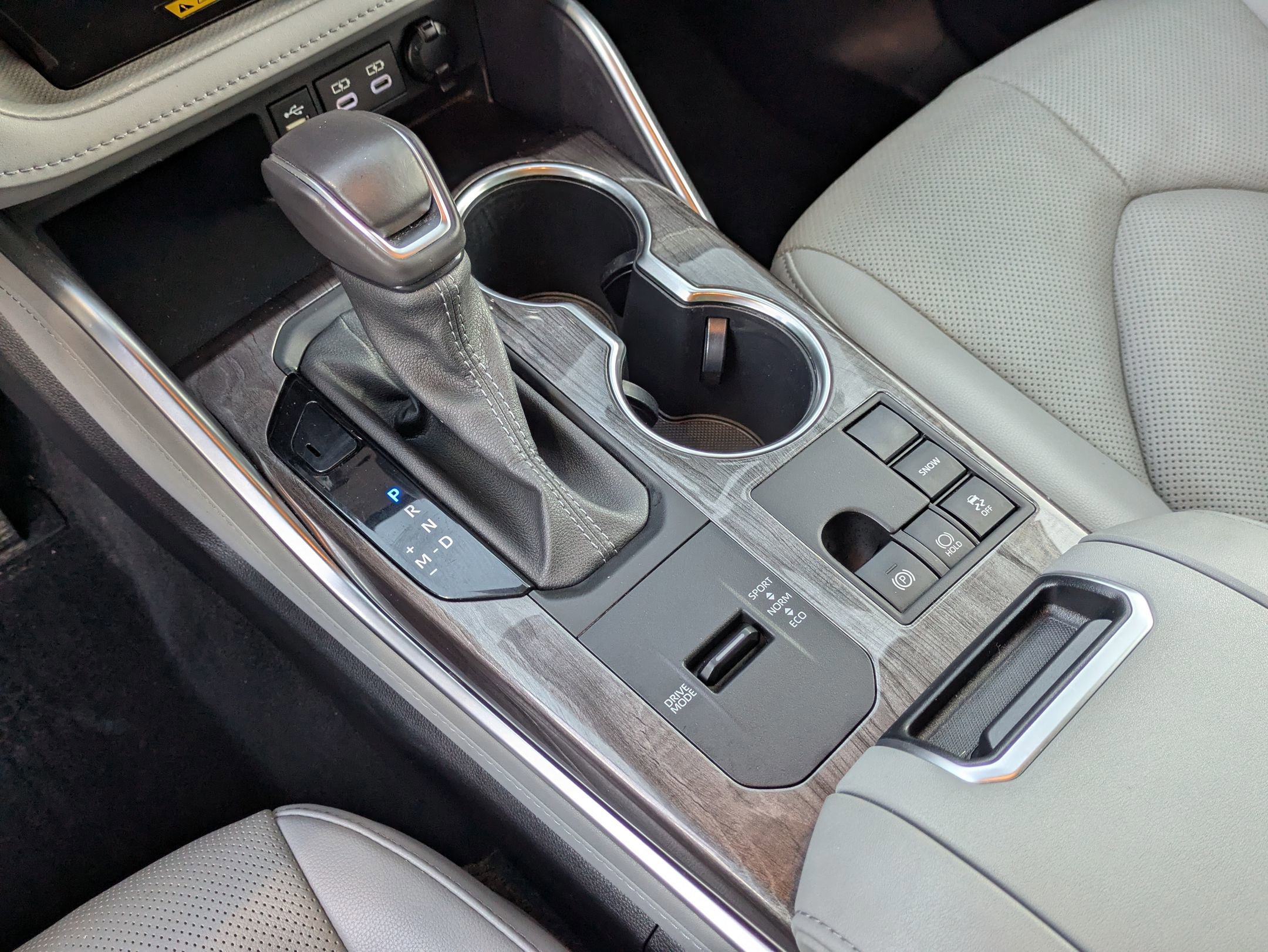 Used 2023 Toyota Highlander Platinum image 24