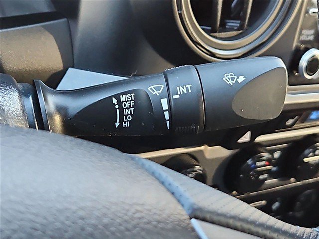 Used 2021 Toyota Tacoma TRD Off-Road w/ TRD Premium Off Road Package AWD/4WD image 28