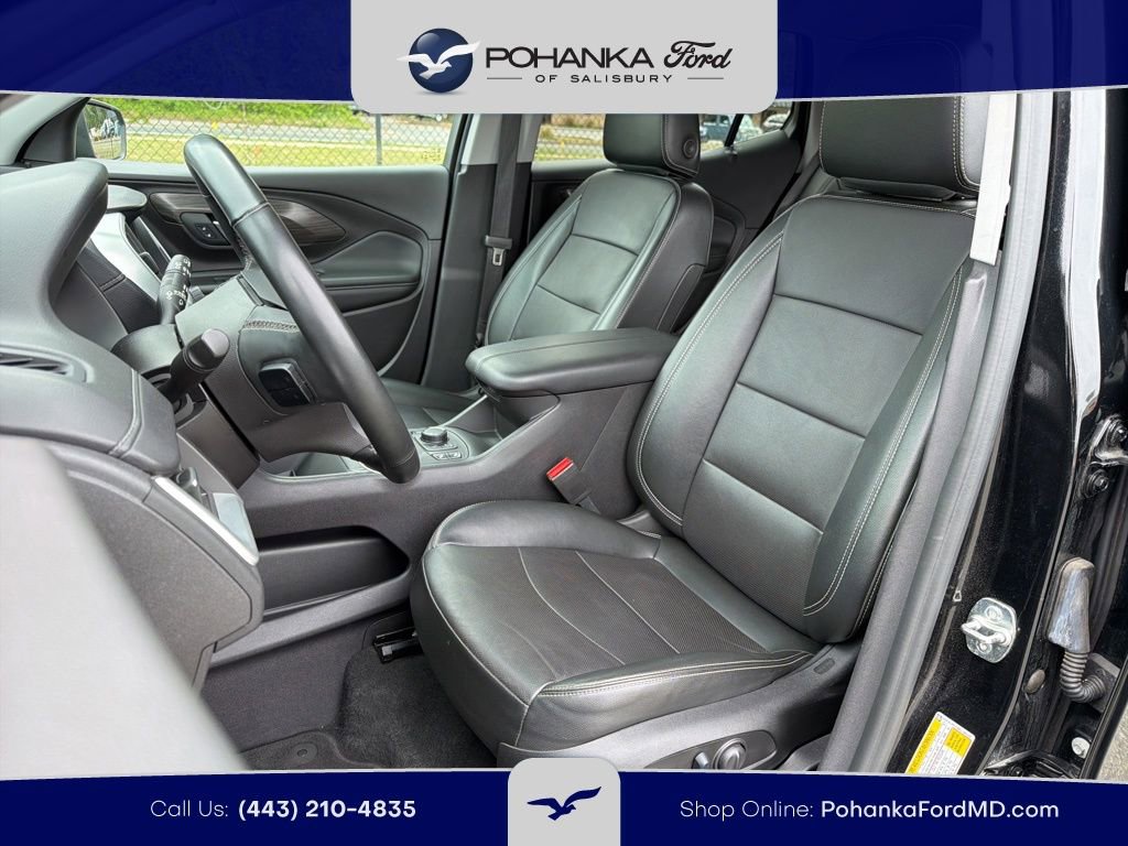 Used 2024 GMC Terrain SLT FWD image 19