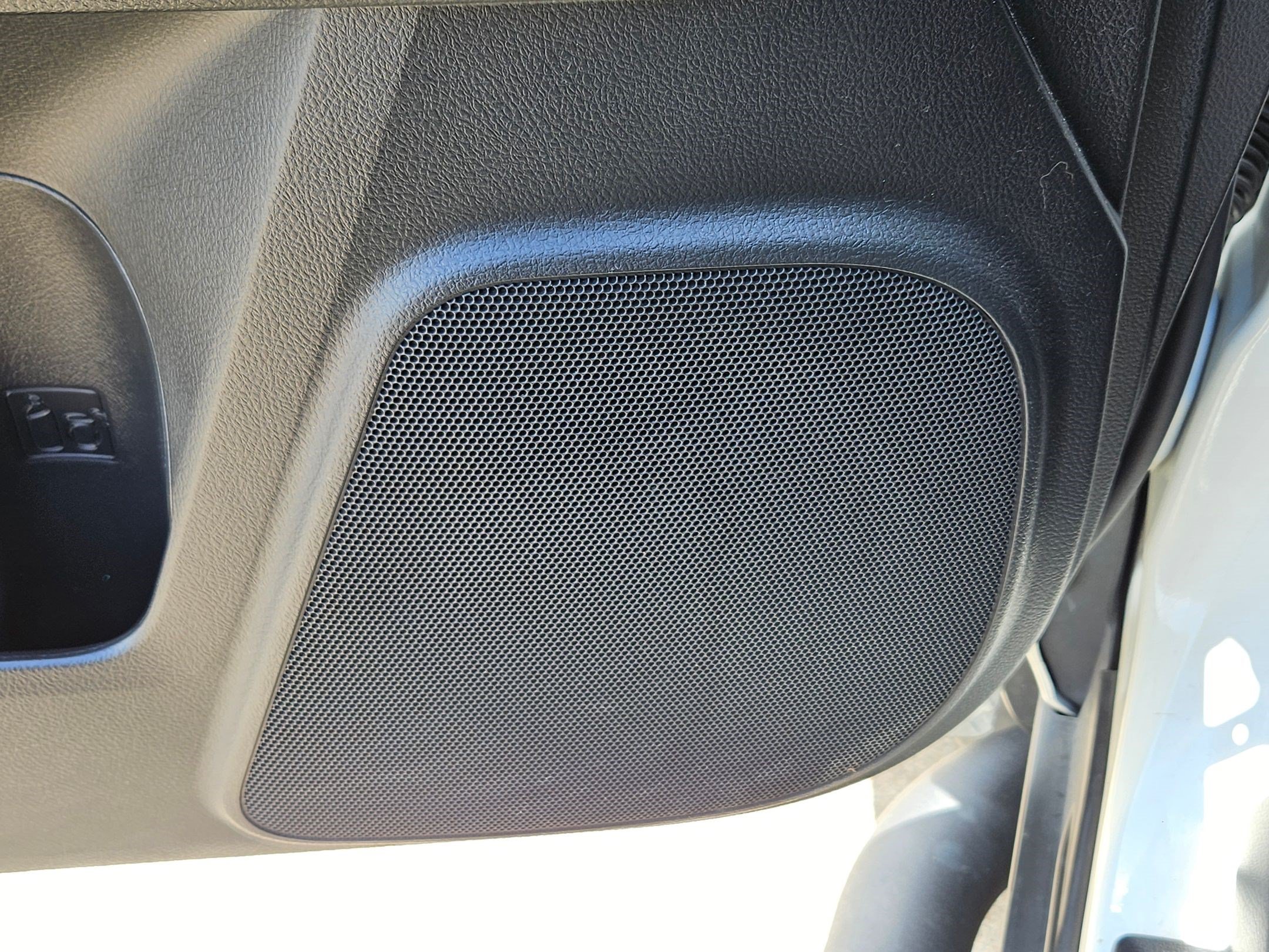 Used 2022 Toyota 4Runner SR5 Premium w/ Moonroof Package RWD image 15