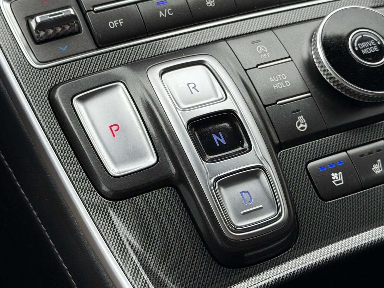 Used 2022 Hyundai Santa Fe Limited FWD image 21