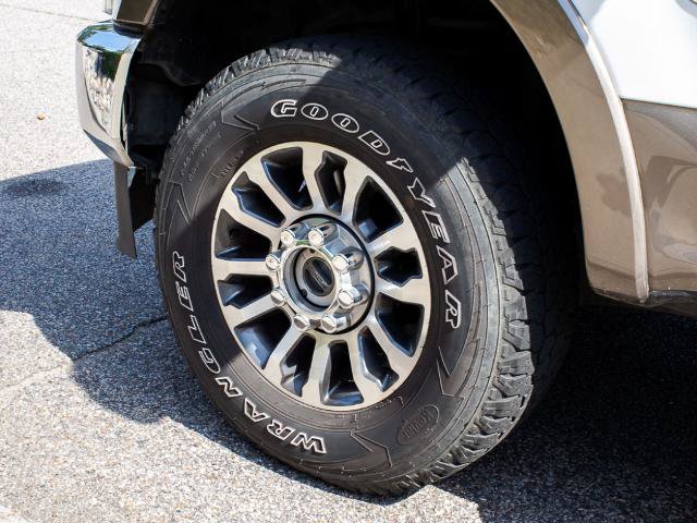 Certified 2022 Ford F250 Lariat w/ Lariat Ultimate Package AWD/4WD image 5