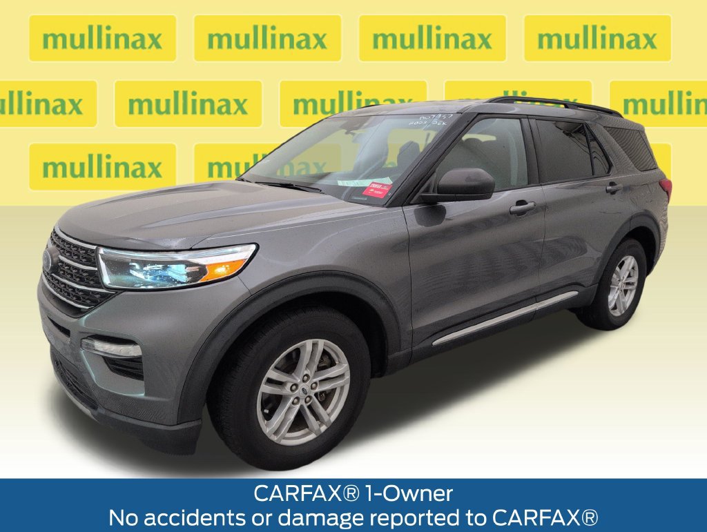 Certified 2023 Ford Explorer XLT w/ Equipment Group 202A RWD image 11